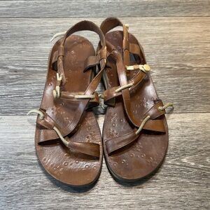 Chaco Brown Leather Women's Sandals size 9 (j153)